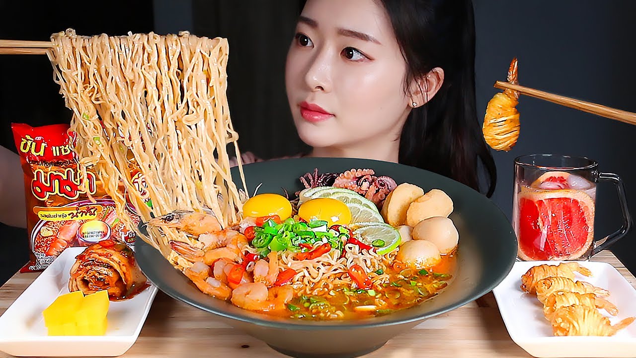 ASMR Тайский суп с креветками Tom yum (X 3)🇹🇭Картофельные рулетики во фритюре MUKBANG EATING SHOW