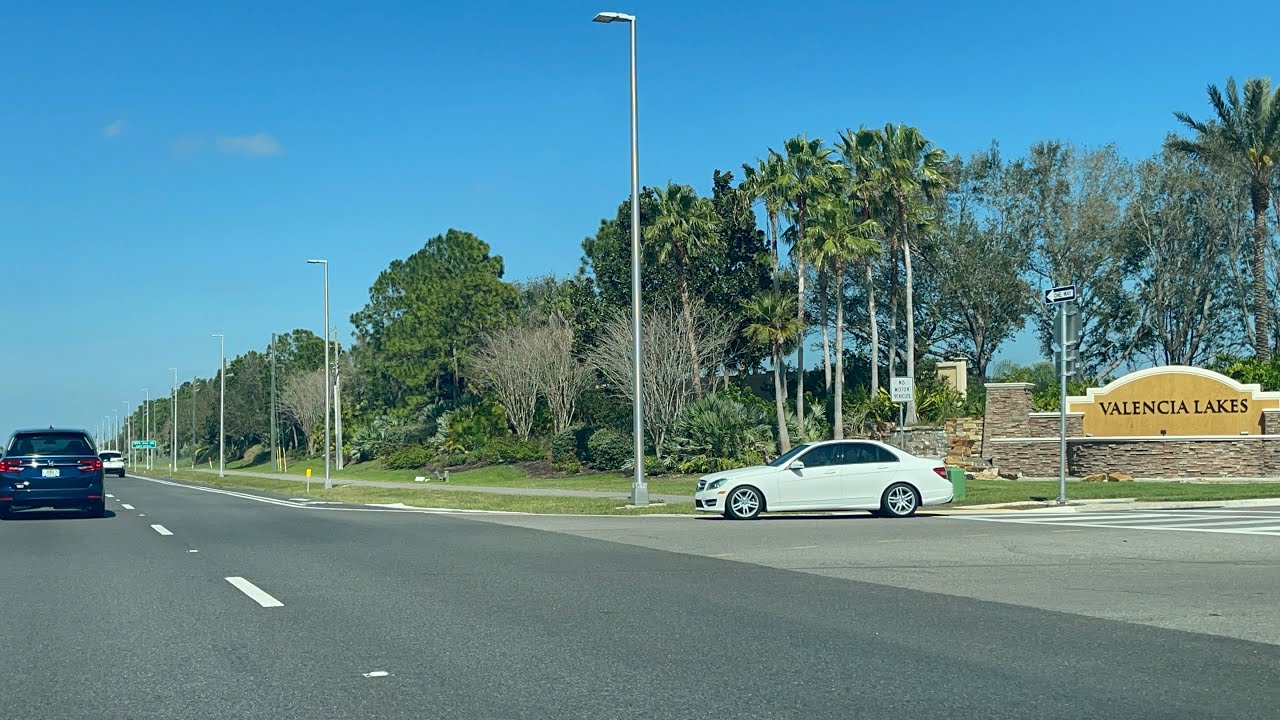 Florida Highway 301 Thru Riverview, Florida 2023 - Best Tampa Rural Suburbs Growing Fast