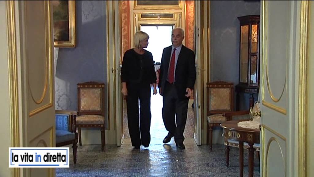 Rai 1 La vita in diretta, Palazzo Francavilla Palermo, servizio di Ilaria Grillini