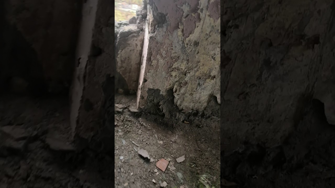 Mincivan Nərimanov məktəbinim dağılmış hissəsi