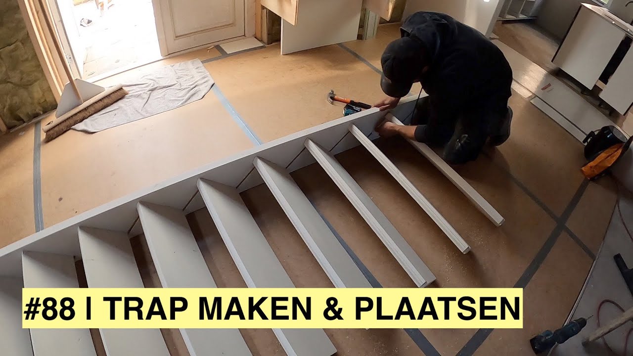 ZELF EEN TRAP MAKEN (2): IN ELKAAR ZETTEN & PLAATSEN | Waar blijft de woonkamer? | KLUSVROUW #88