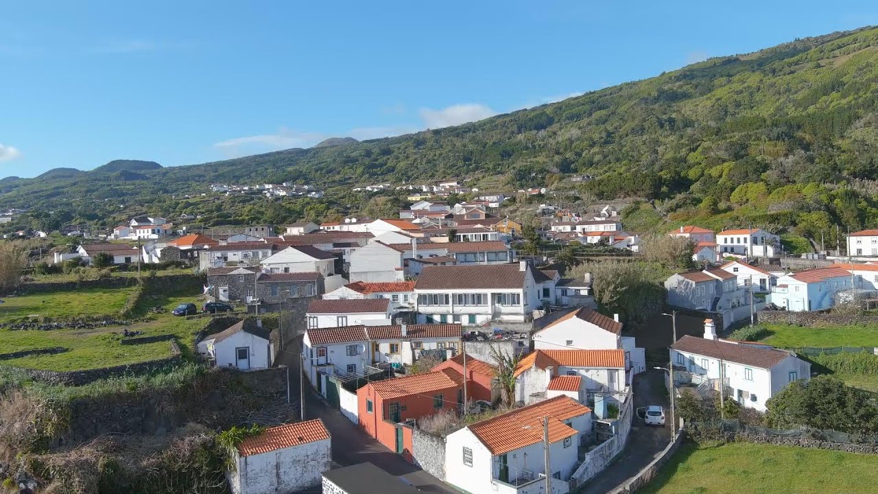 Ribeira do Meio vista de cima 2024 Lajes Ilha Pico Açores