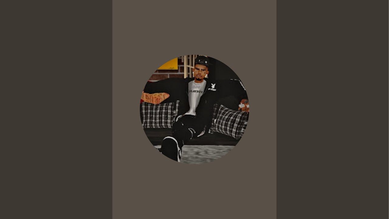 DreadHeadDreDee is live!