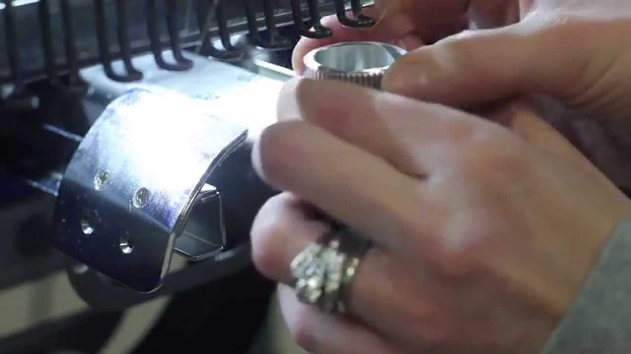 ZSK Maintenance - Changing the Needle Plate Insert on the ZSK