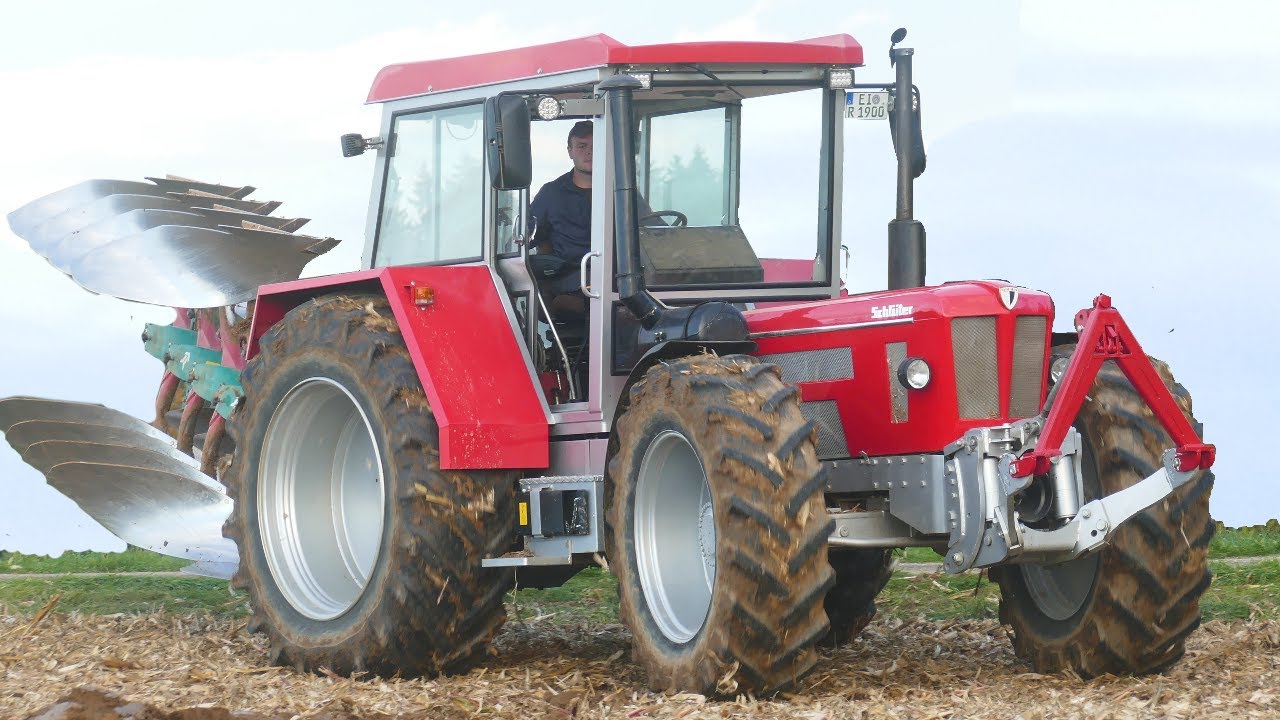 SCHLÜTER 1900 im Einsatz 💪 190 PS bei der Bodenbearbeitung!