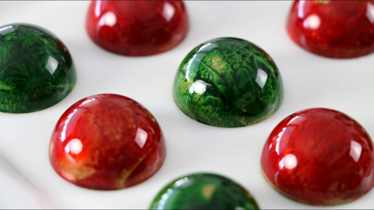 Make Your Own Silicone Stamp for Chocolate | Christmas Chocolate Design