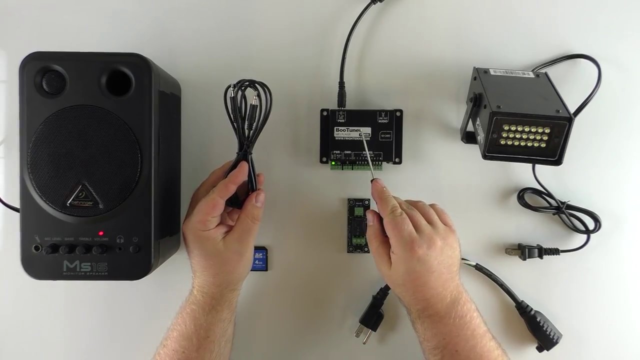How to Trigger a Scare Sound and Strobe Light