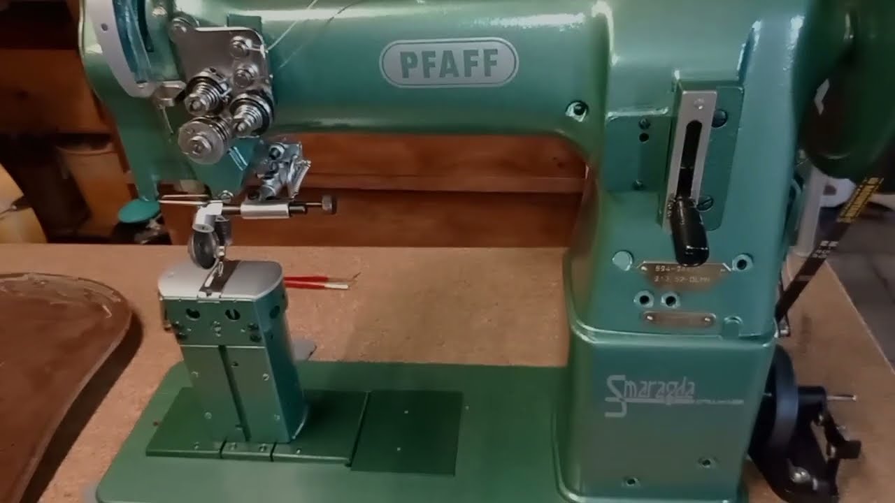 MSCR Pfaff 594 pilier double aiguilles (sous-classe D) - échantillonnage gros fil (Max & Shed)