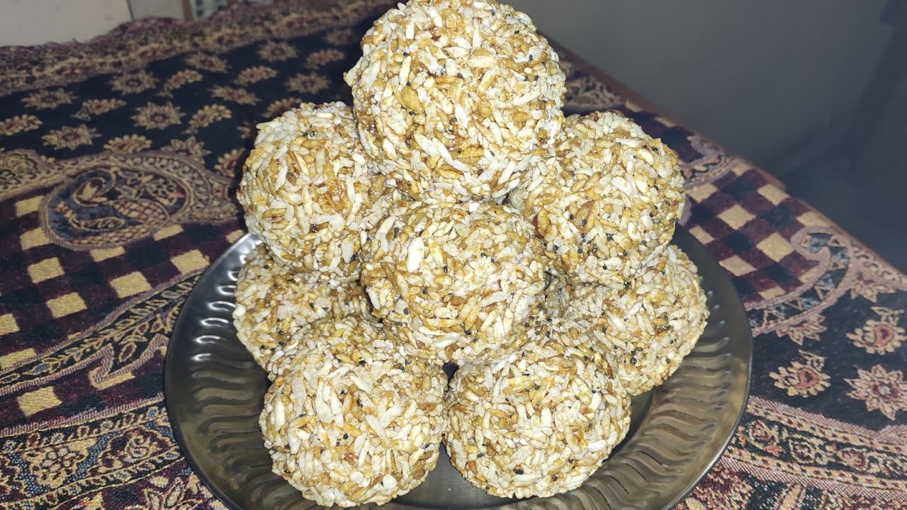 चूड़ा लड्डू | पोहा गुड़ लड्डू  | Chura Laddu | Murmura Laddu Recipe | गुड़ मुरमुरा के लड्डू ।