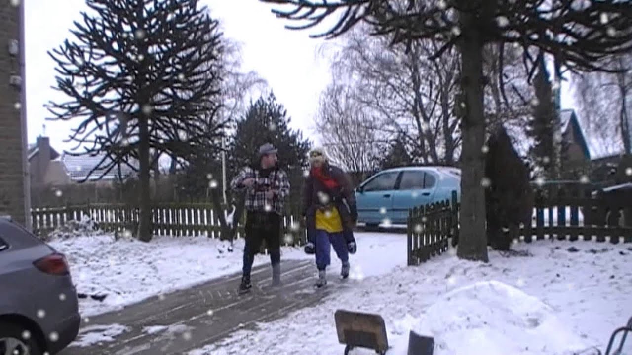 Carnaval'da's pas wintersport in Lepelstraat 2013