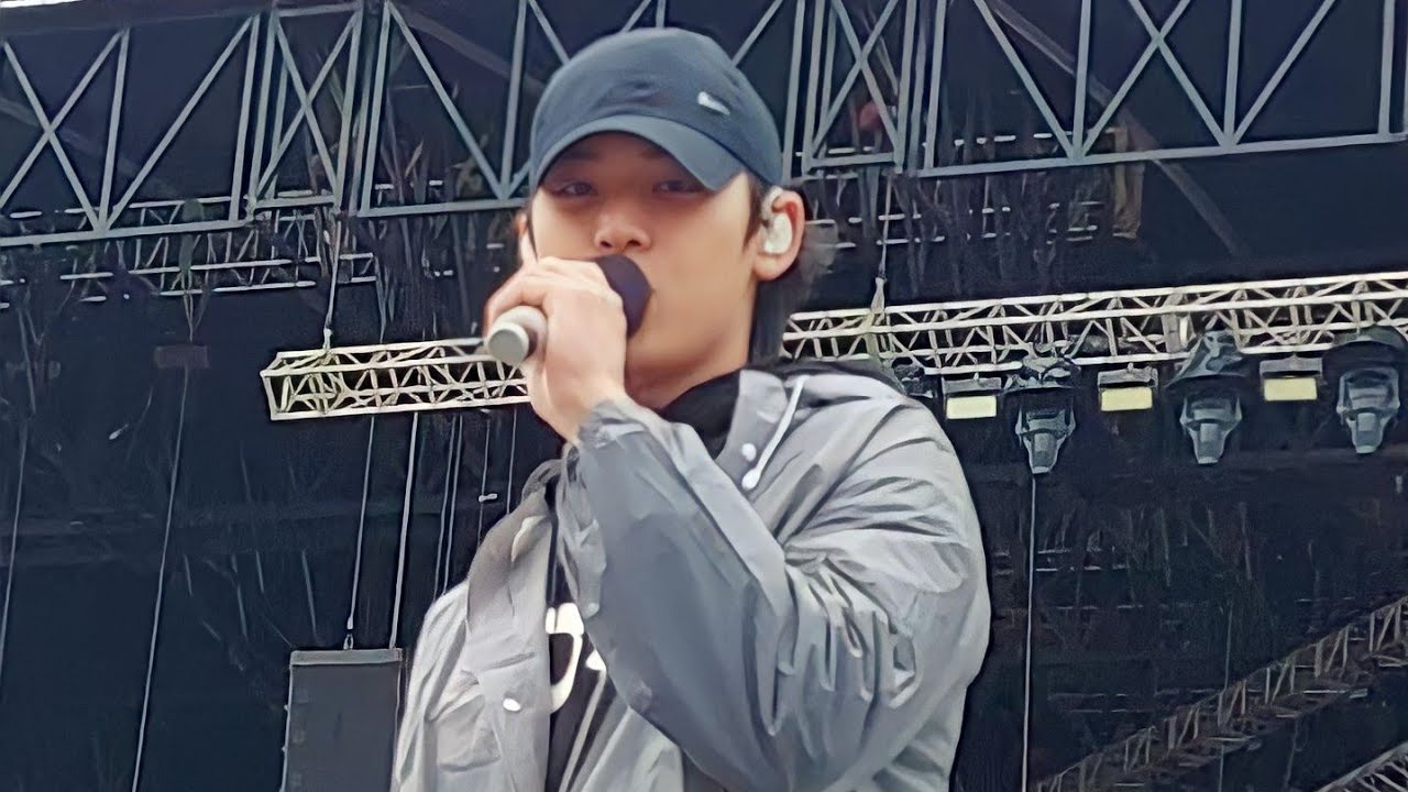 221228 Seventeen (세븐틴) Soundcheck Rock with you, Crush, Darl+ing Be The Sun Additional Show Jakarta