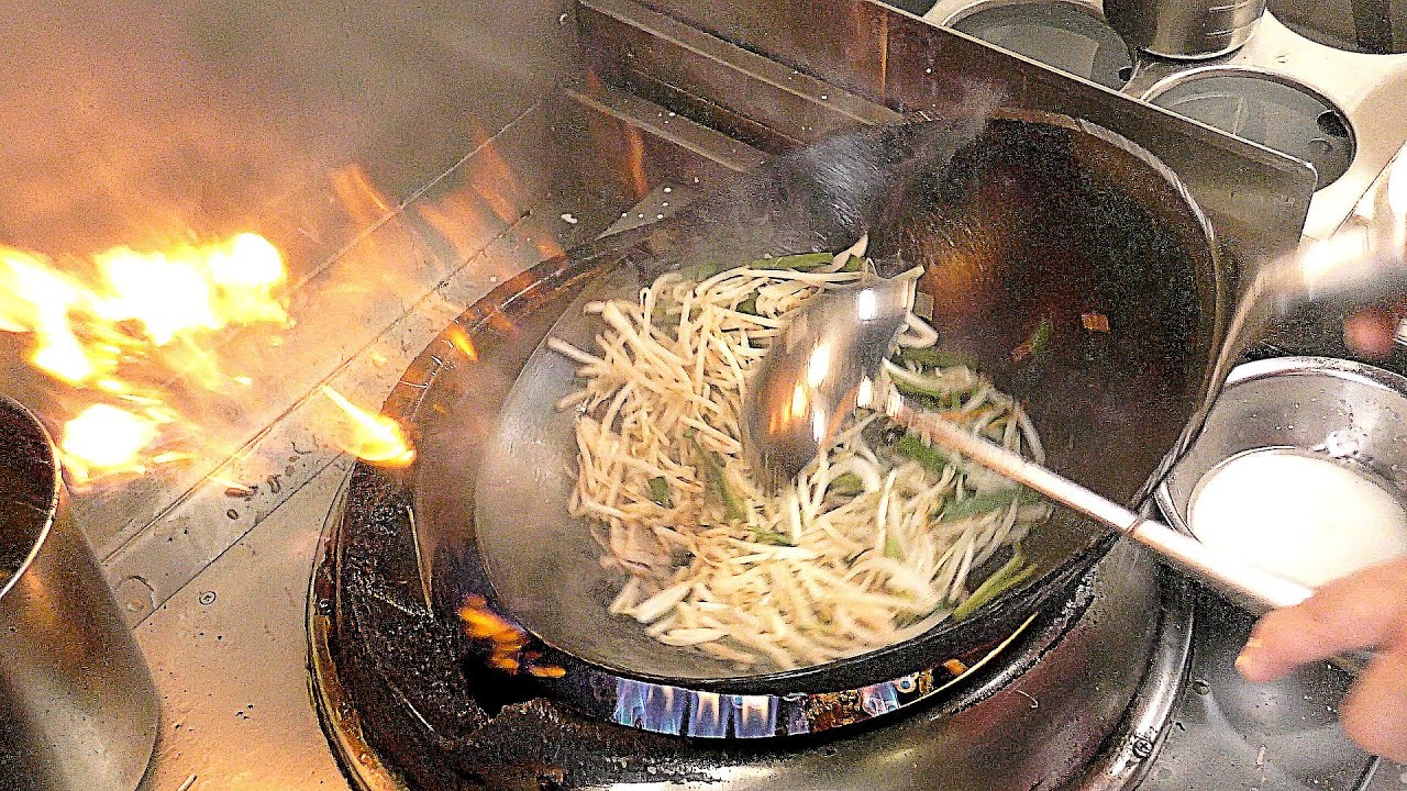Super Speed ​​Fried Rice Cooking в Японии ｜ [Ramen Shinsei Kawasaki]