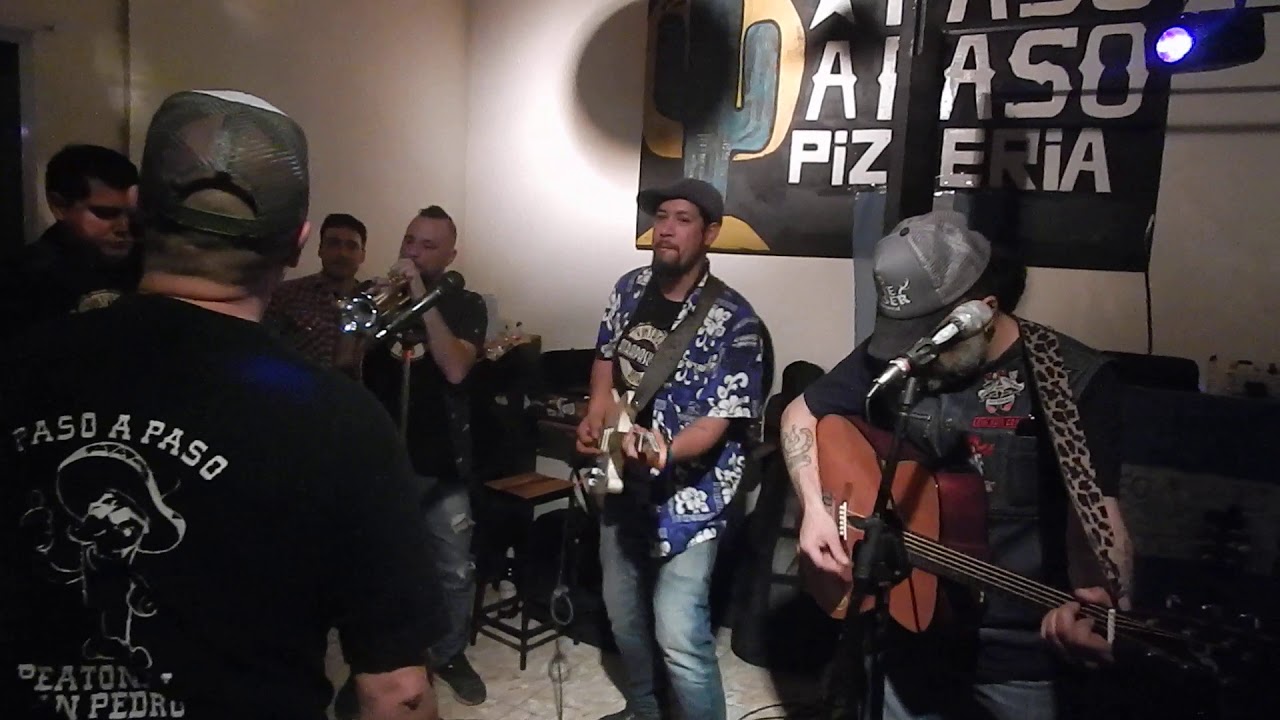 Marcos Ferragut Con Atrapasue&ntilde;os   Mu&ntilde;ecas de Pasto