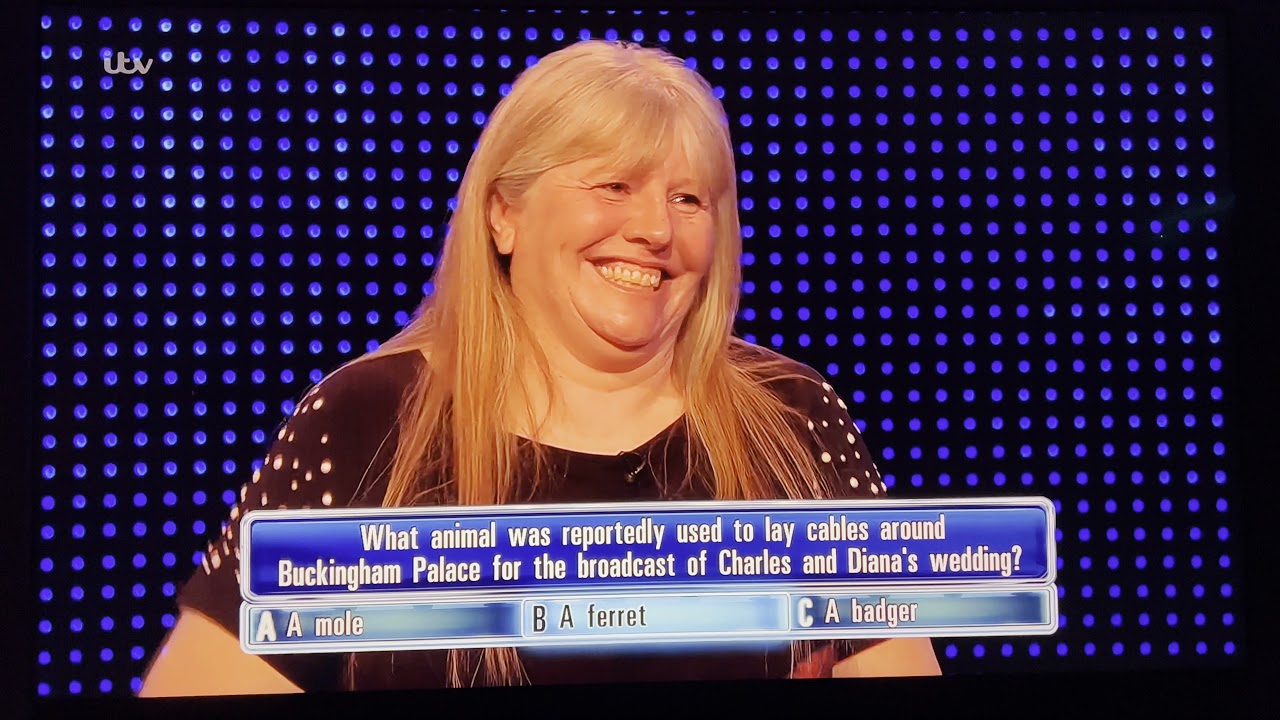 Comedy gold from The Chase bloopers.(VERY FUNNY).😂😂