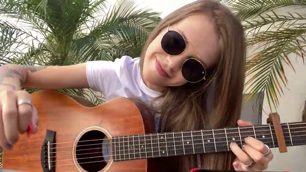 Pulei Na Piscina - Guilherme e Benuto  (Thayná Bitencourt - cover)