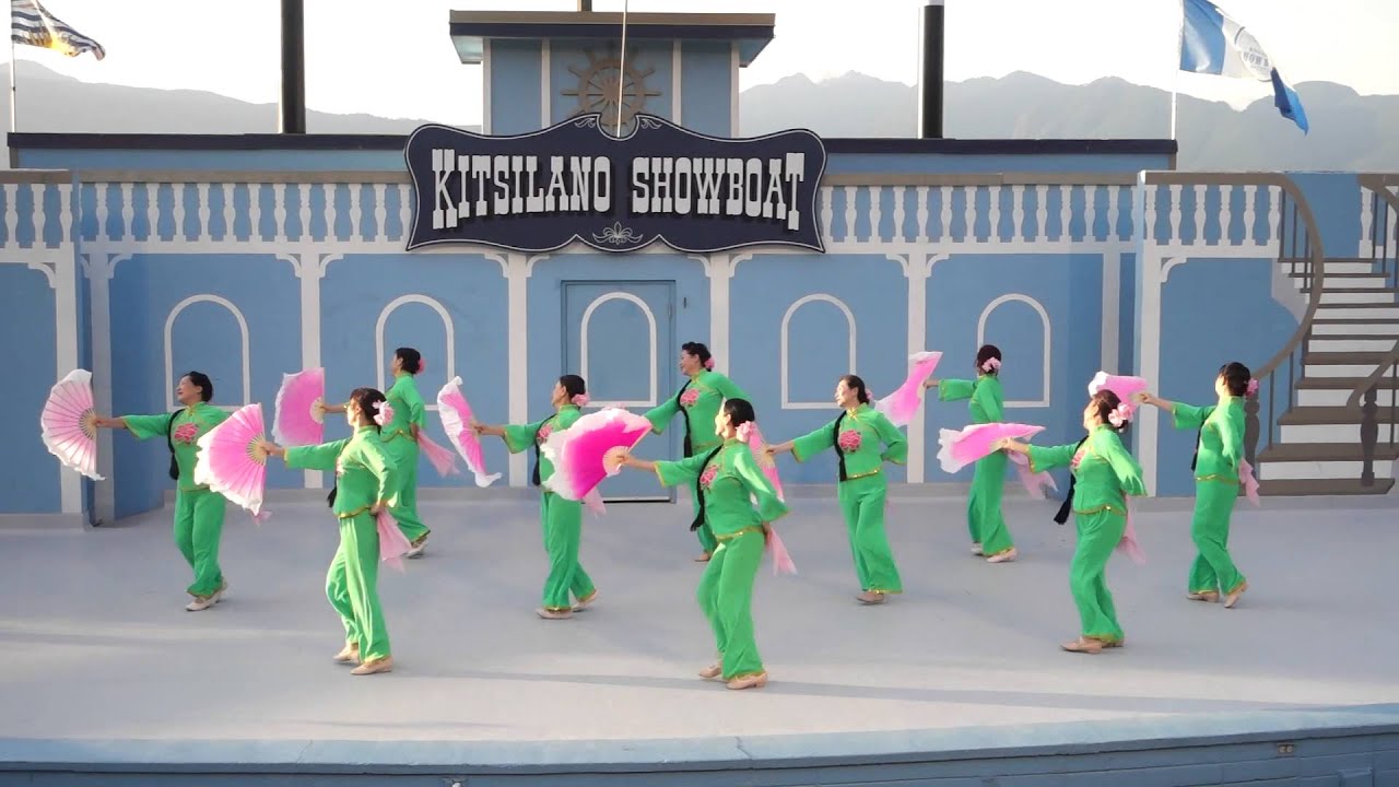 Kitislano Showboat Chinese Dance Performance: 高天上的流雲 (Clouds in the High Sky)