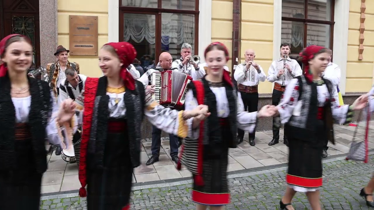 FESTIVALUL INTERNAȚIONAL FOLCLORIC - ÎNTÂLNIRI BUCOVINENE - 2024. День 2. міста Чернівці 2024.