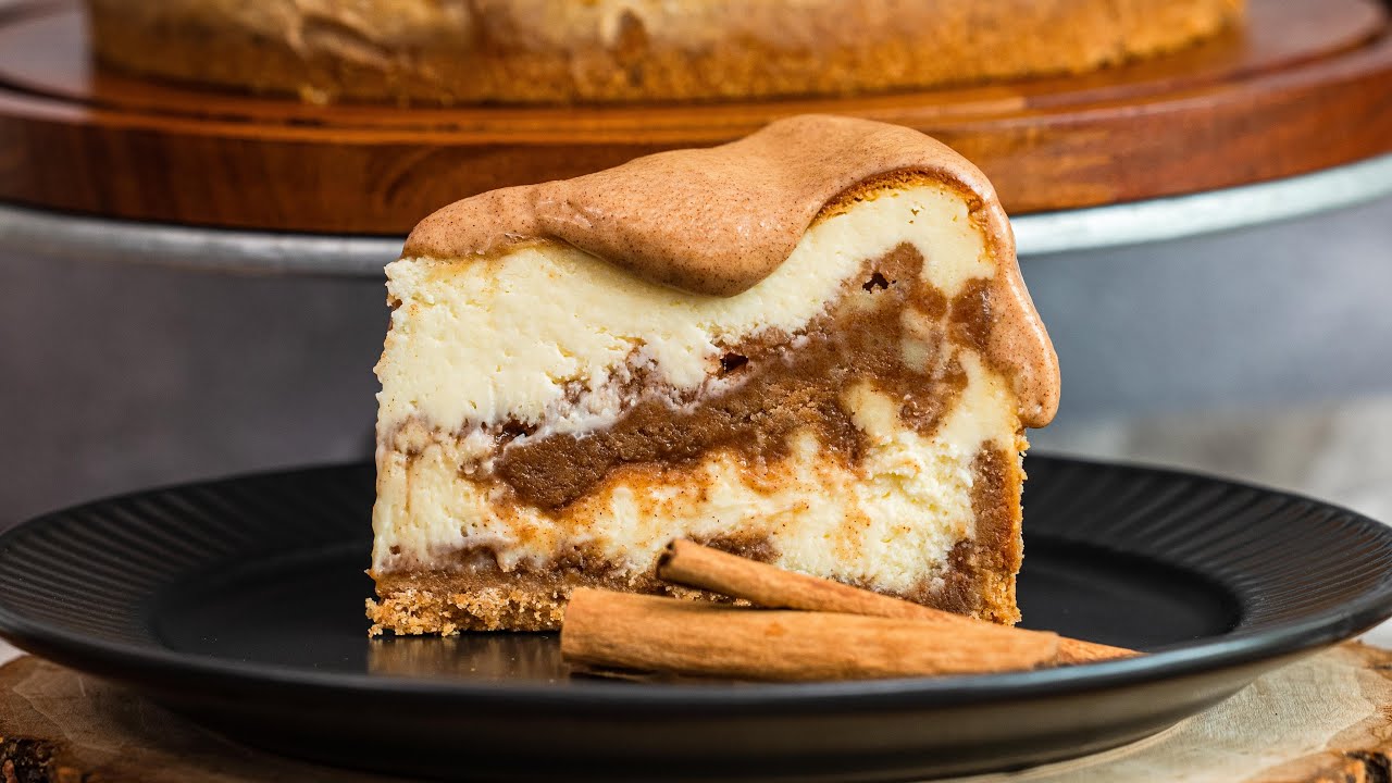 Cinnamon Roll Cheesecake Recipe