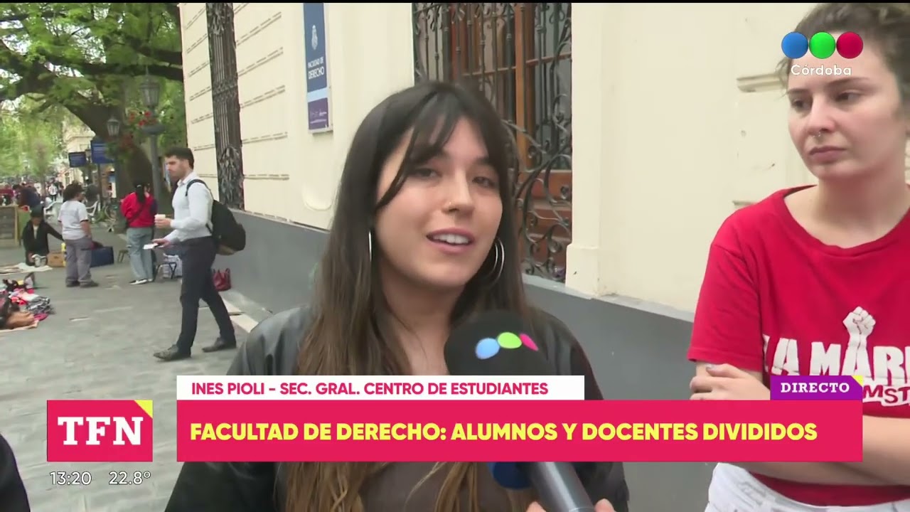 Facultad de Derecho: realizan clases públicas fuera de la institución en forma de reclamo