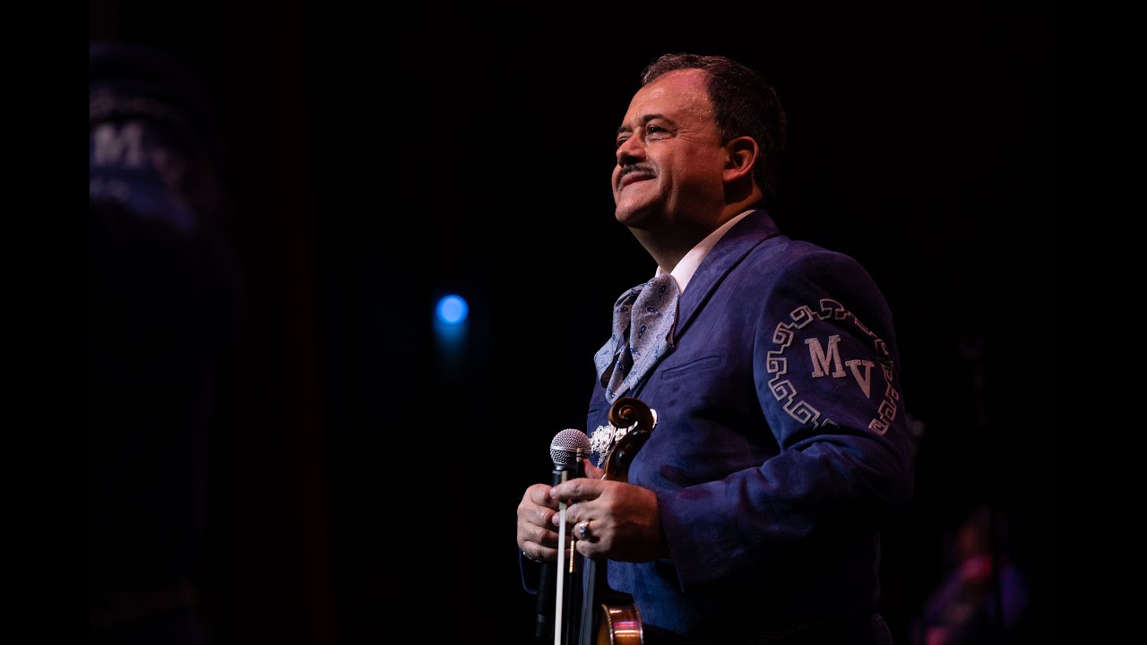 Mariachi Vargas de Tecalitlán - El Caporal