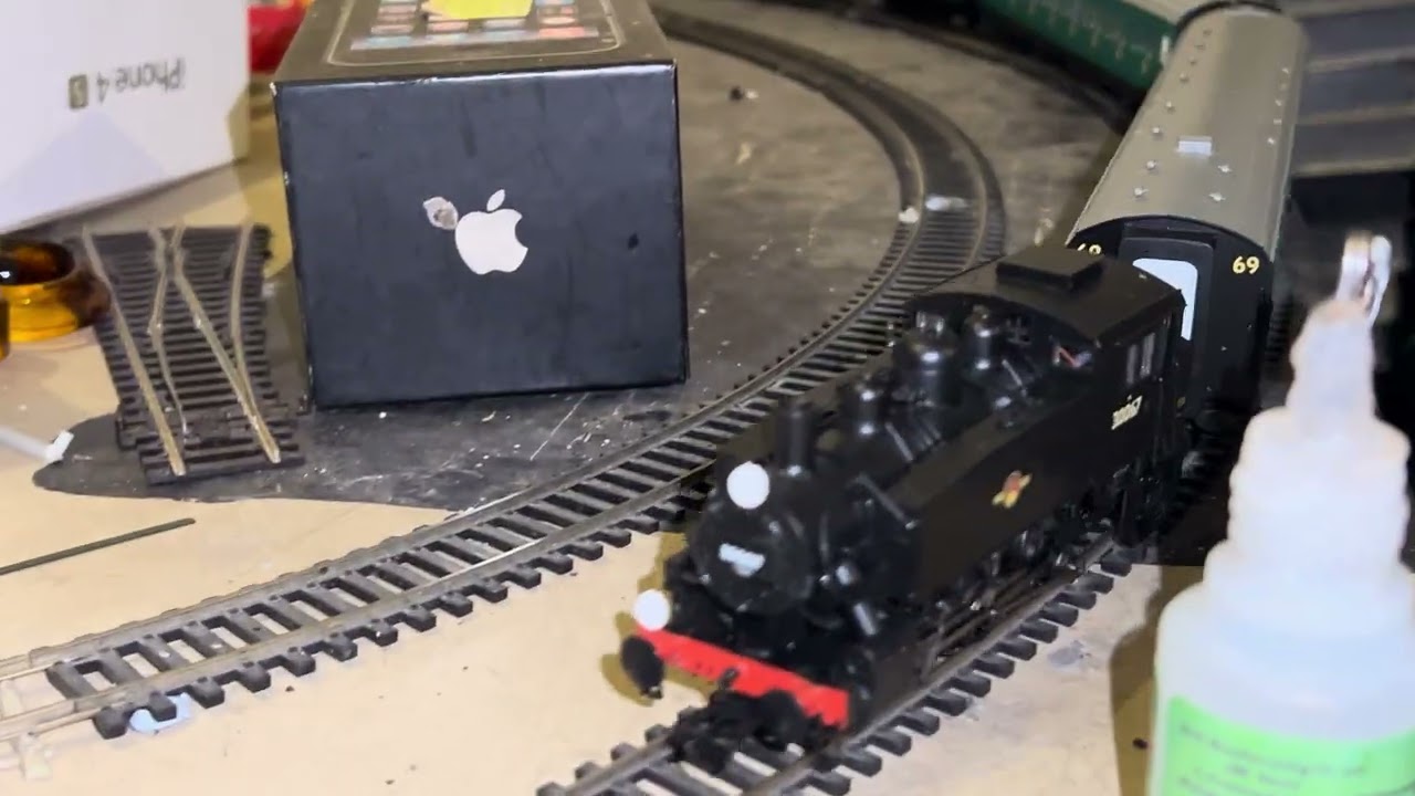 Bachmann USA tank completes the 7 coach challenge