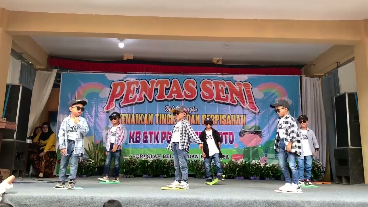 Tari Lagi Tampan @kbtkpgri02prawoto35