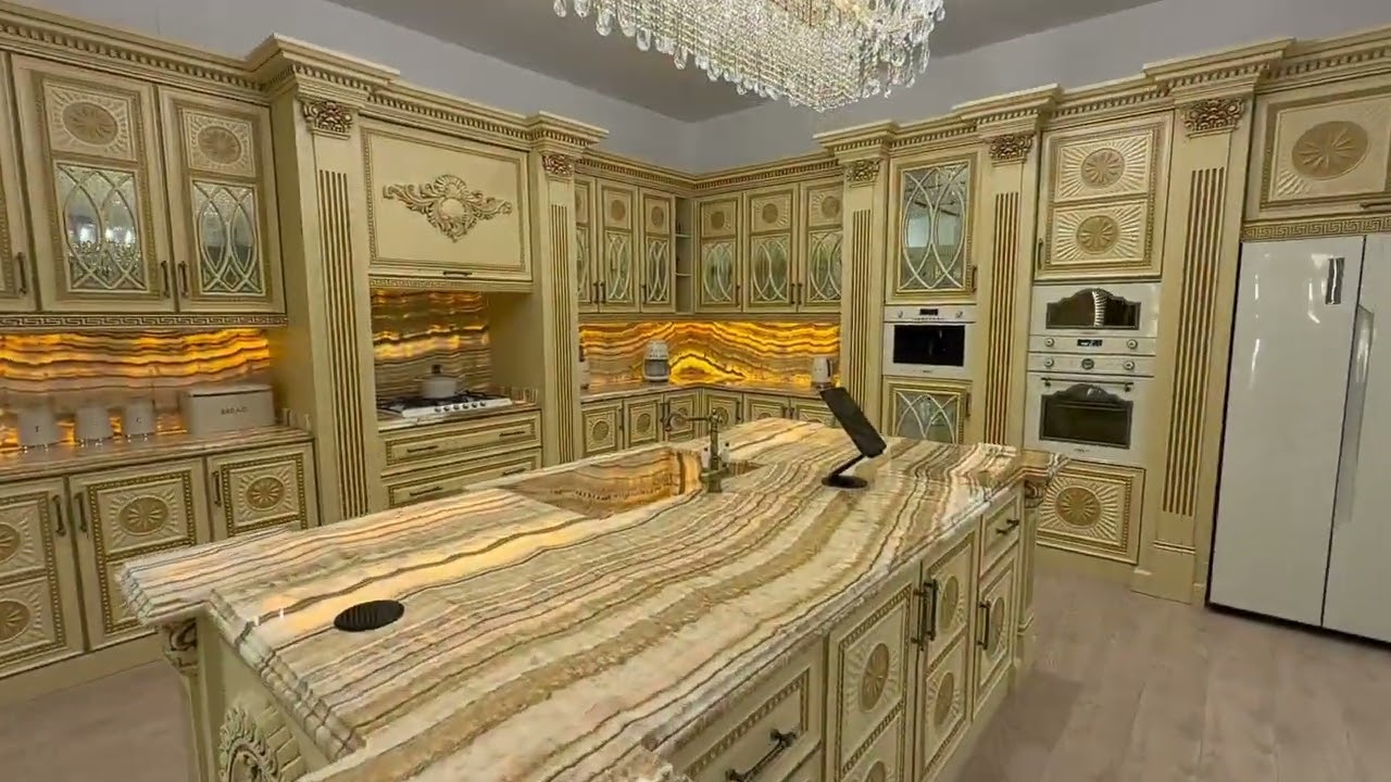 شكراً رويال قروب على ثقتهم في منتجاتنا نفخر بإضافة لمسة فخامة تليق بمساحتكم وتزيدها جمال.