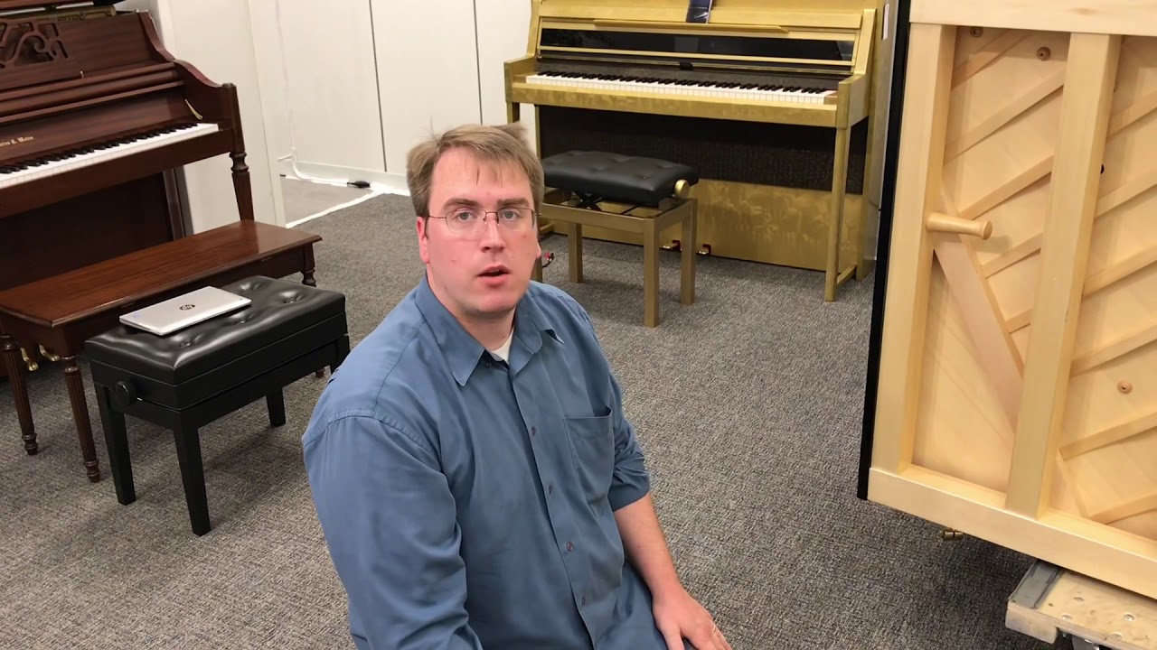 Solo piano moving