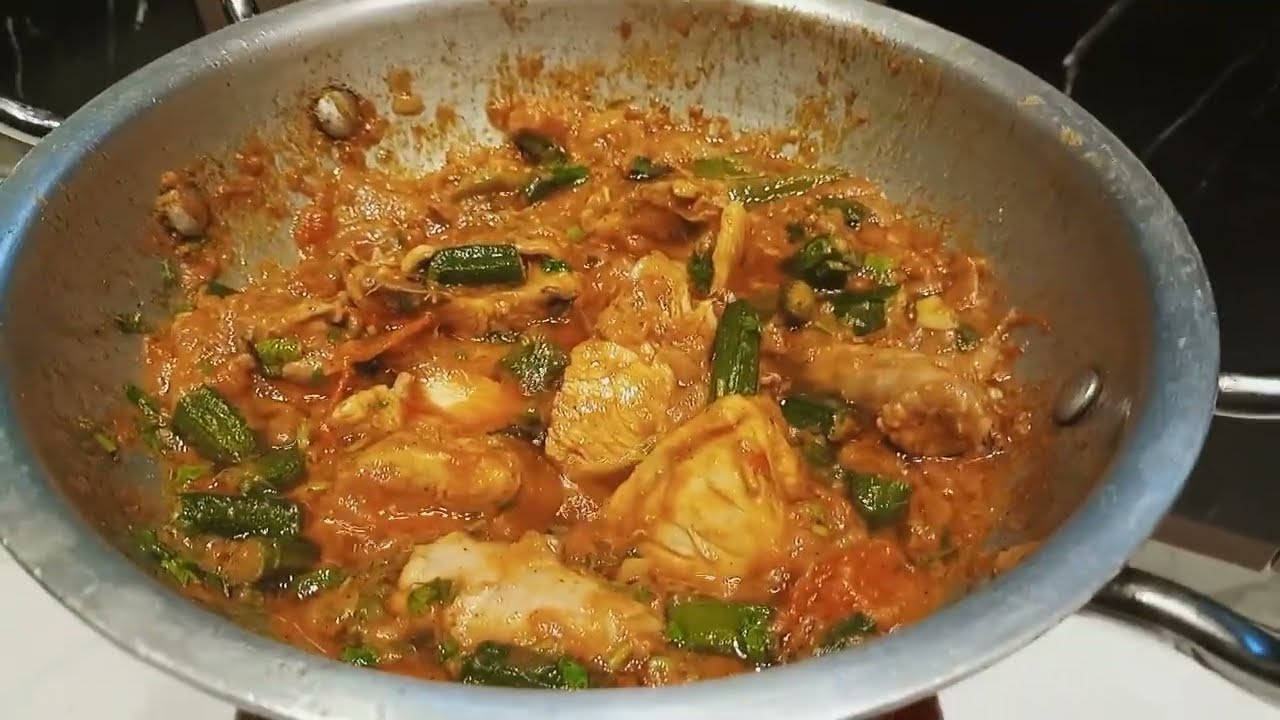 Delicious Okra & Chicken Curry | Easy Homemade 