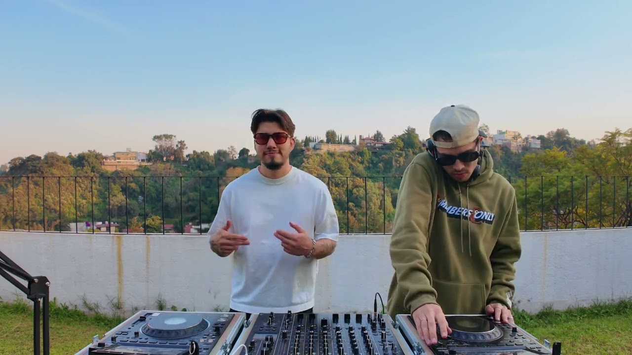 JAYIE & VALE @ GARDEN SESSION // SUNSET HOUSE MIX MEXICO CITY
