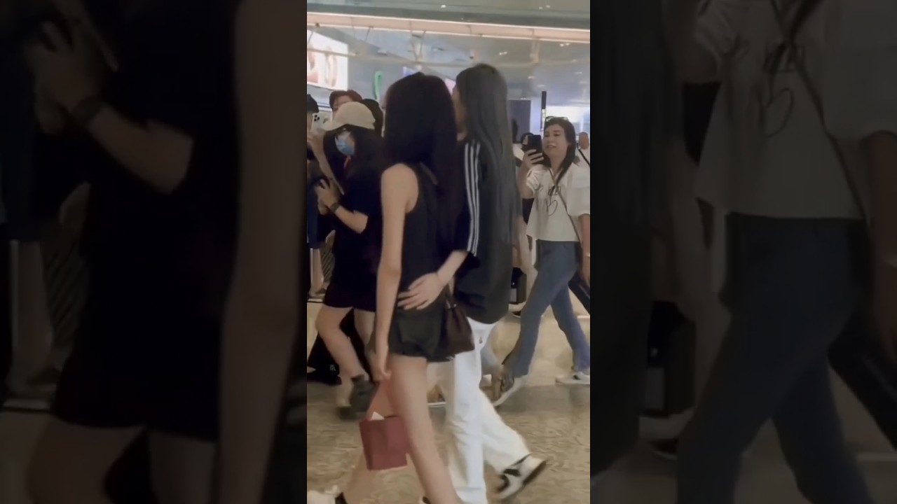 Wang yi X Zhou shiyu#sqhy #诗情画奕 #wangyi #zhoushiyu #wlw #doyuin #snh48teamhii #周诗雨 #china #王奕 #fyp