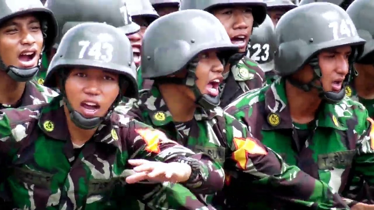 Tarian p3rang yel yel kobarkan semangat Taruni AAL