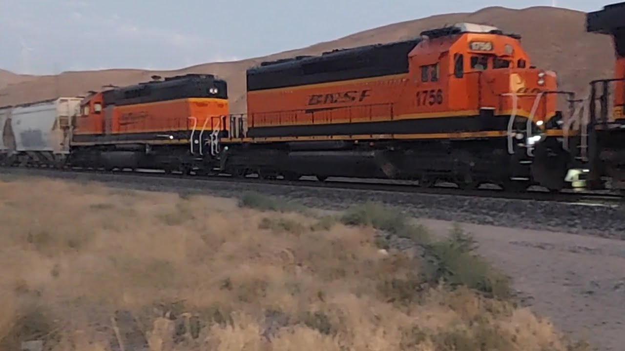 Chasing a BNSF Westbound Manifest with two H4 SD40-2s! July 16th, 2025