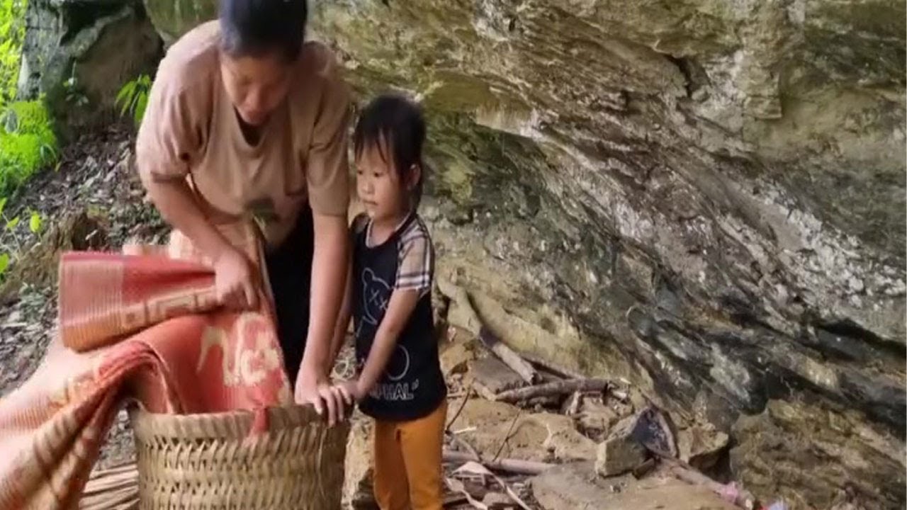 Orphan Child Living in Hard Conditions | Heart Touching Real Life Struggle Story 