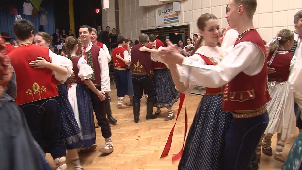 Soubor Beskyd roztančil Zubří