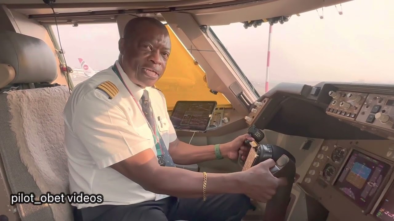 B747 Control Wheel/Column usage