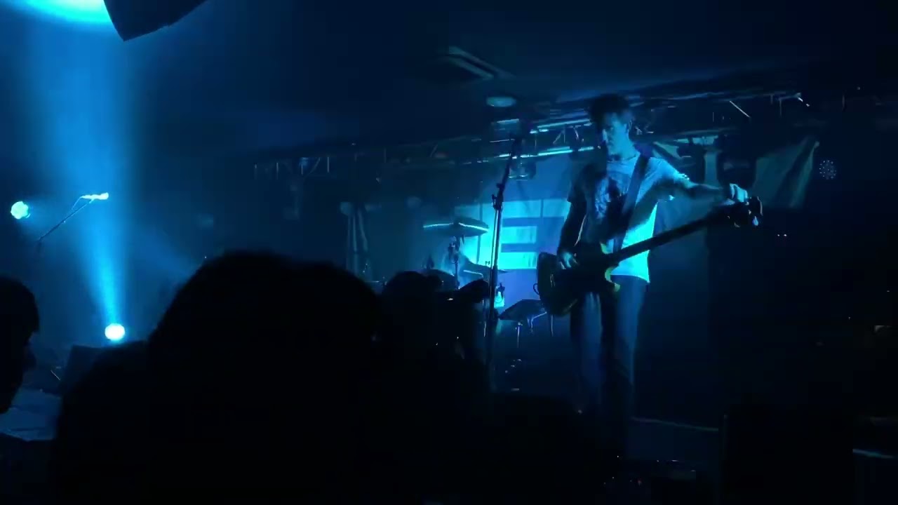 METZ - A boat to drown in - last song at their final gig at EartH, London