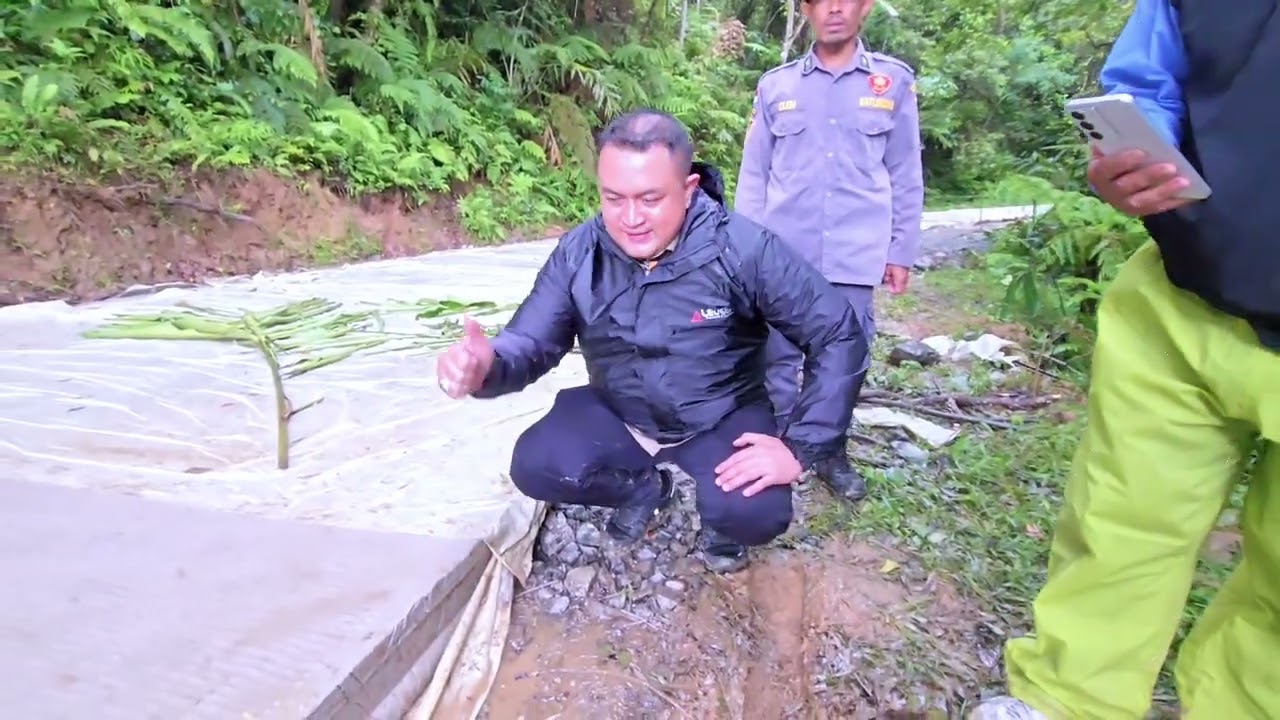 Harapan Warga Terwujud! Bupati Bogor Bangun Jalan di Desa Malasari