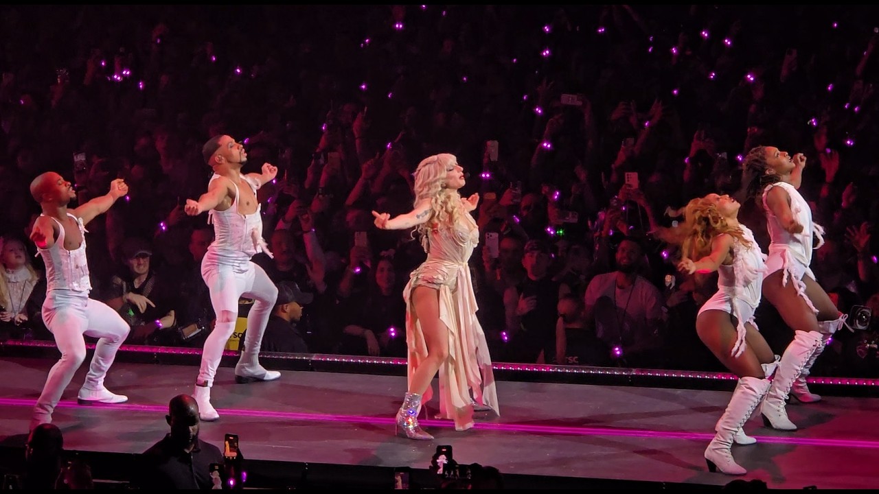 Lady Gaga - LoveGame - The Mayhem Ball Tour - Amsterdam - Netherlands - 4k