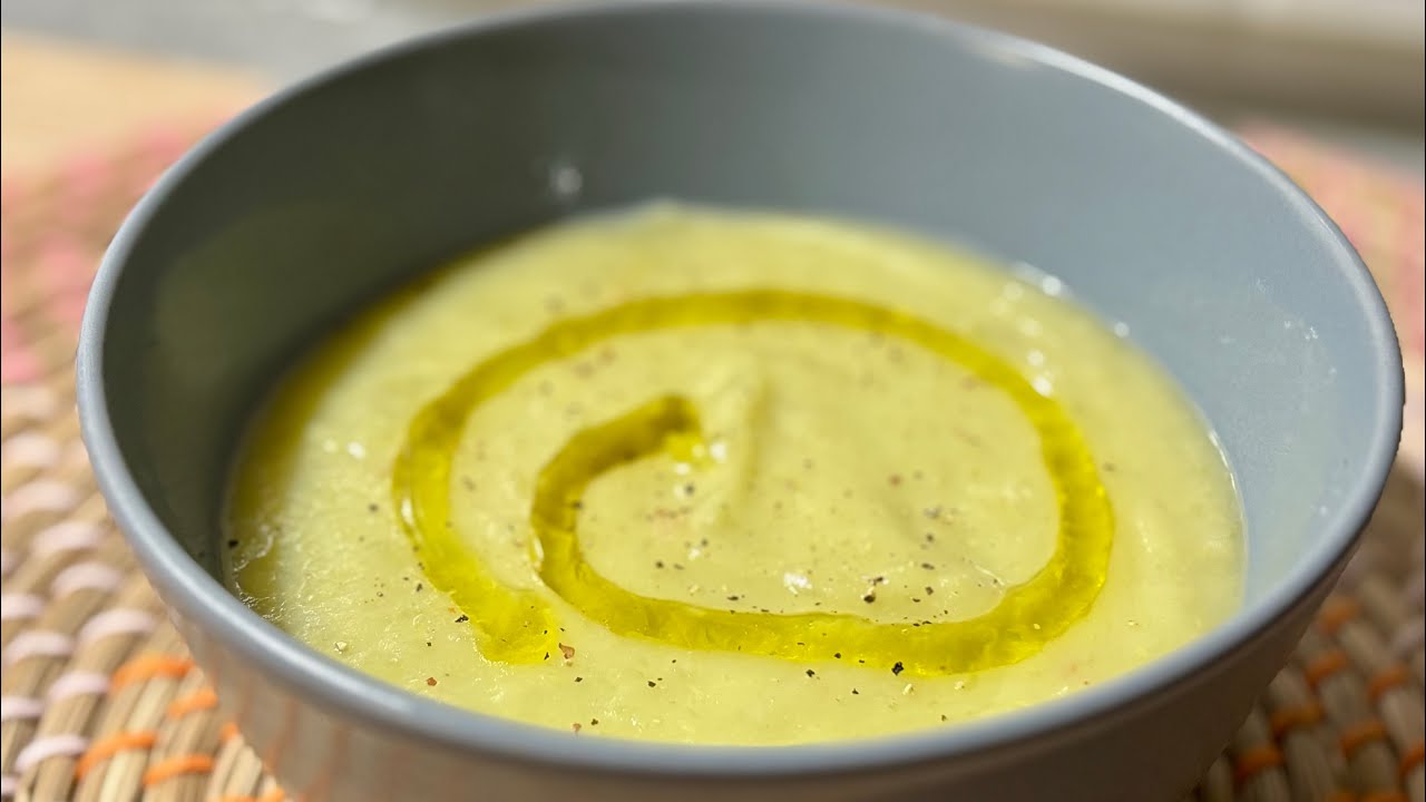 Vellutata di sedano e patate | Leggera e detox