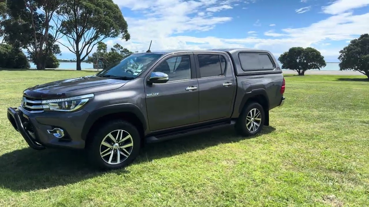 RNW597-2017 Toyota Hilux SR5
