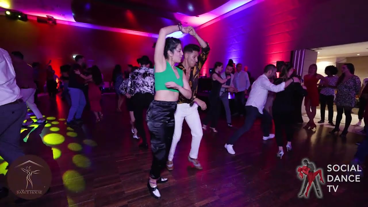 Rodrigo Cortazar & Eva - Salsa Social Dancing #Live2Mambo @ Budapest 2023