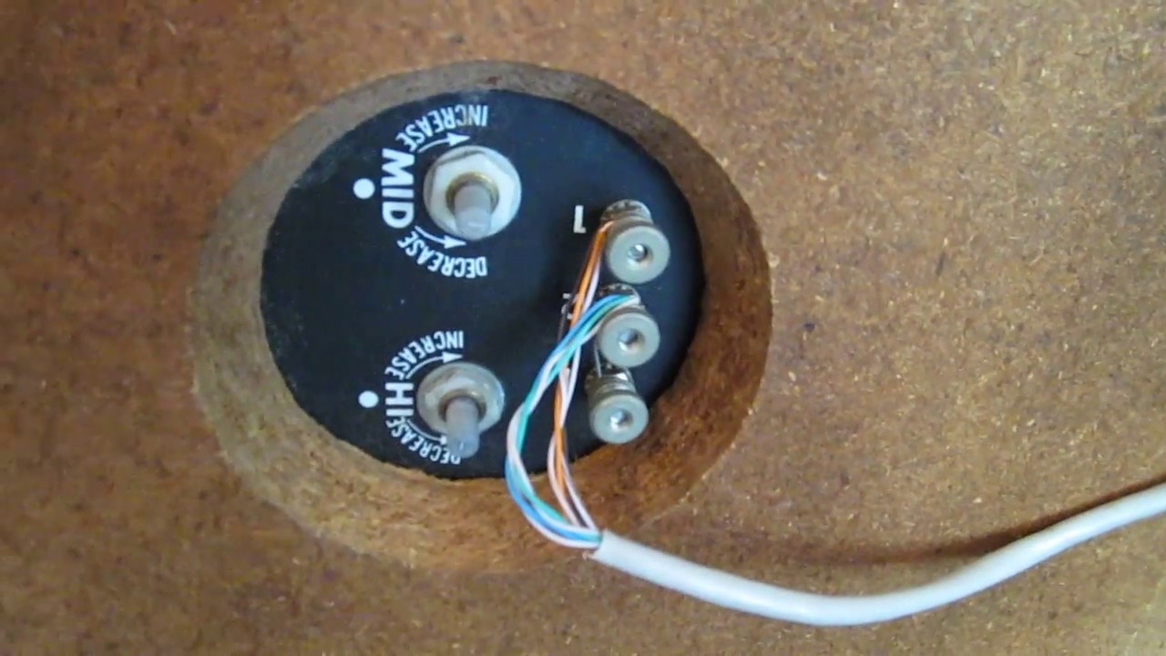 AR 2ax Speakers on Sony V555es