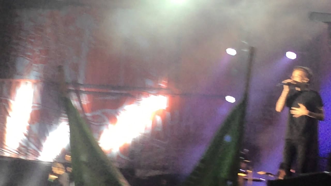 Intro/Midnight Memories One Direction 6 de Mayo Montevideo