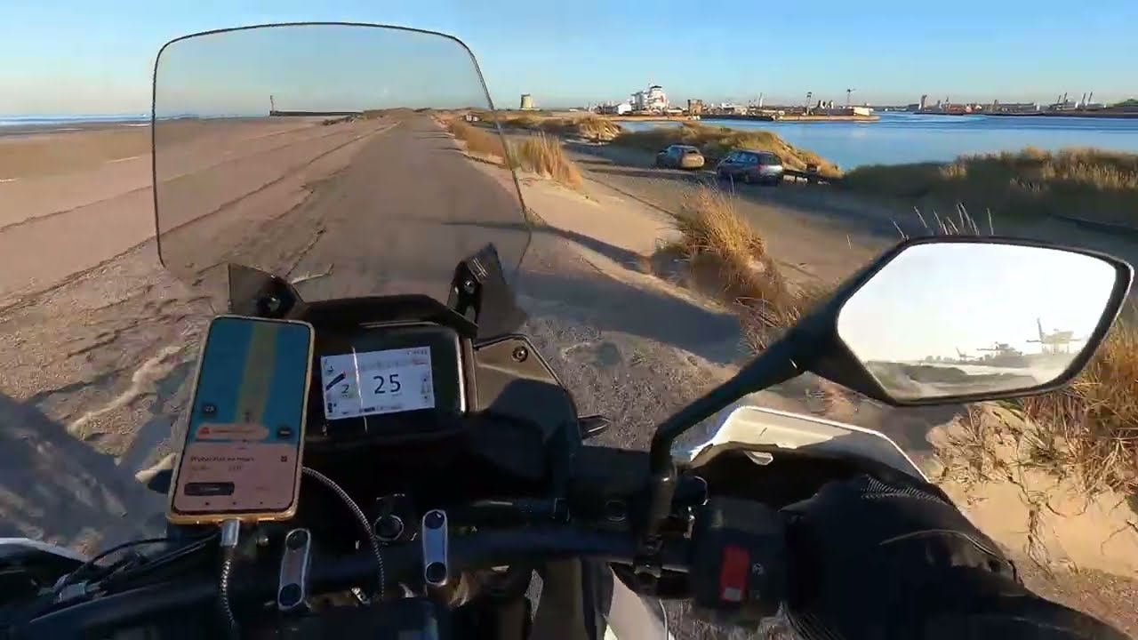 PROMENADES EN HONDA TRANSALP XL 750 OU EN YAMAHA 600XT DANS LES HAUTS DE FRANCE ou un peu plus loin.