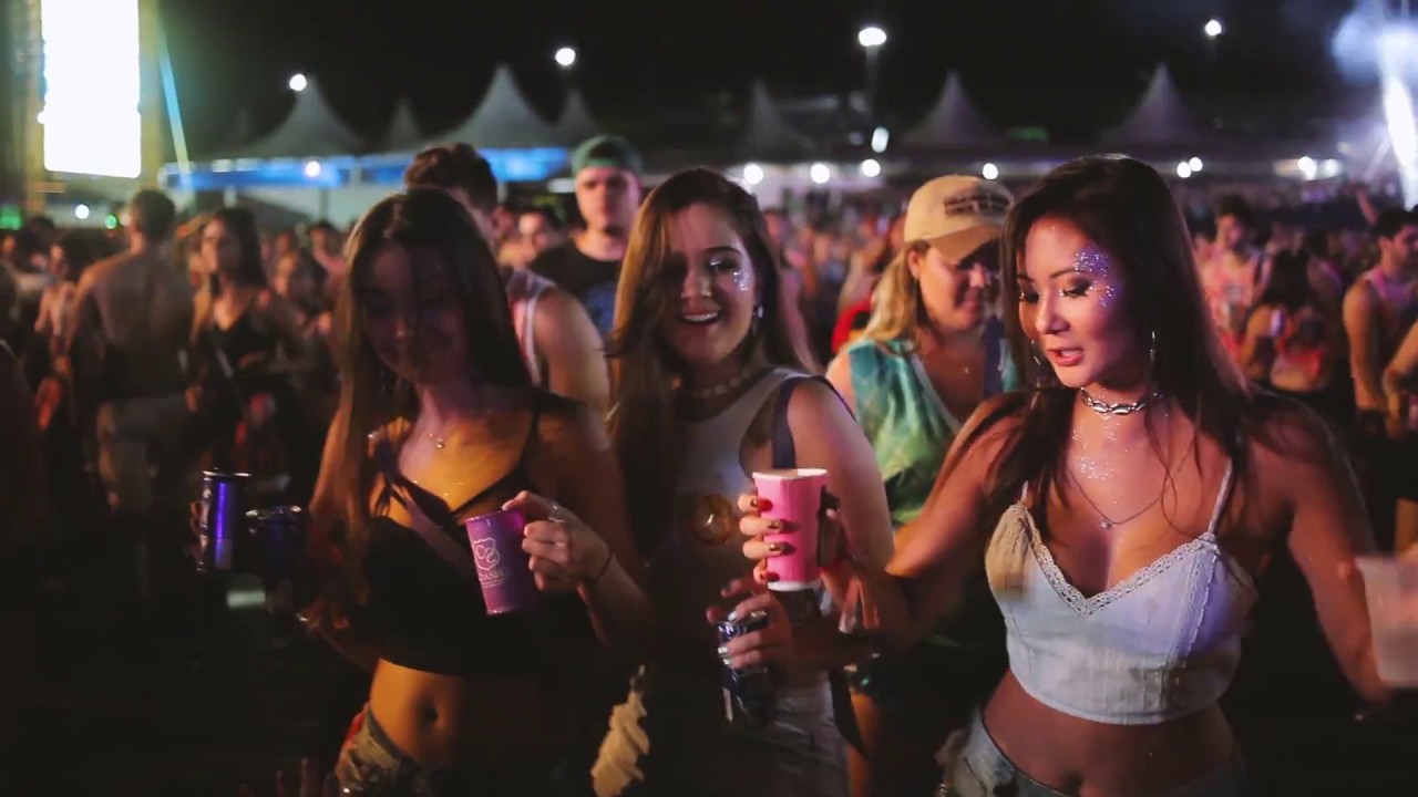 Bloco do Urso 2017 - Aftermovie Auê Folia