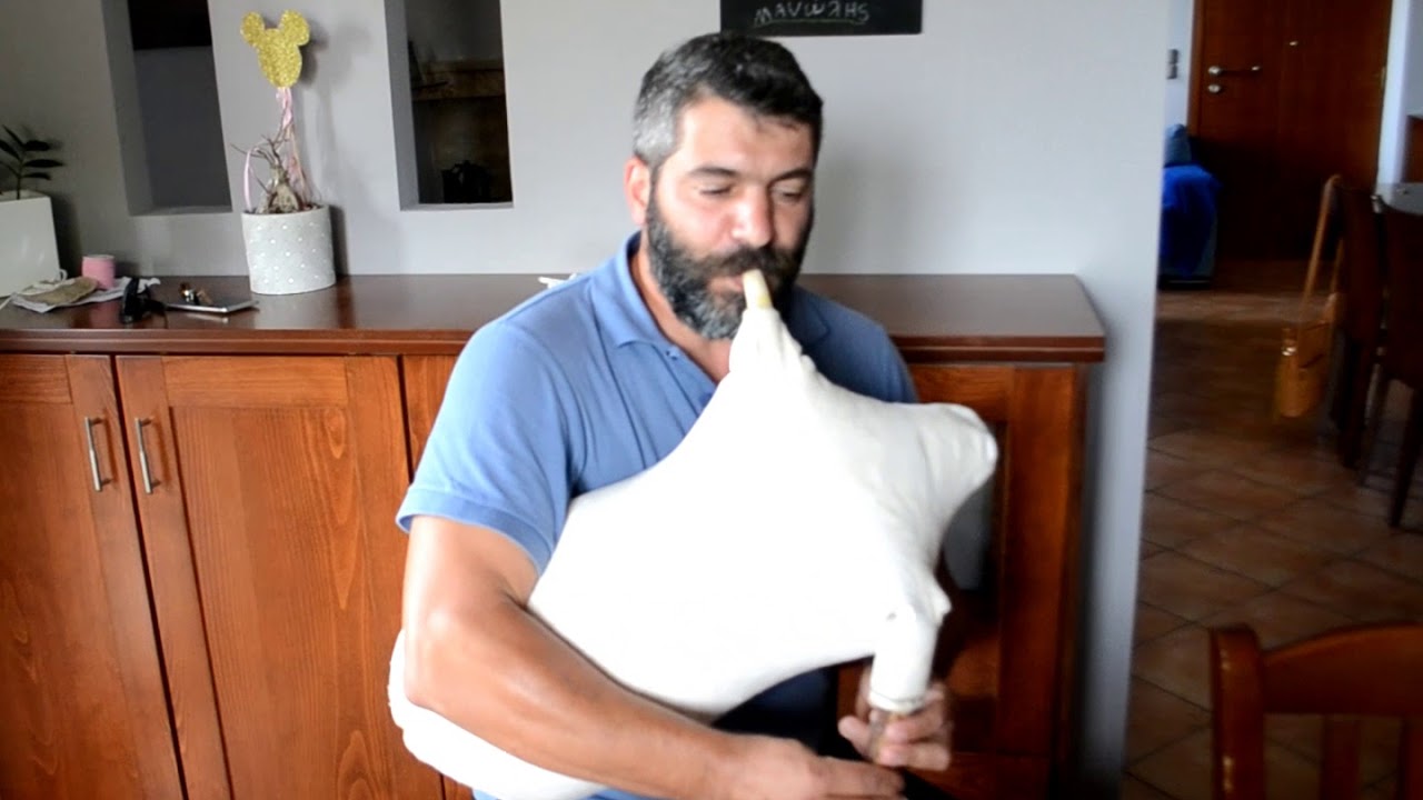 Κωστής Μουζουράκης   ο Οργανοποιός από τη Γέργερη