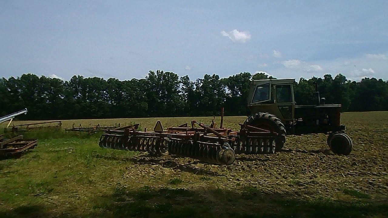 Friday May 24th 2024 Oliver 1850 Getting the tillage done !