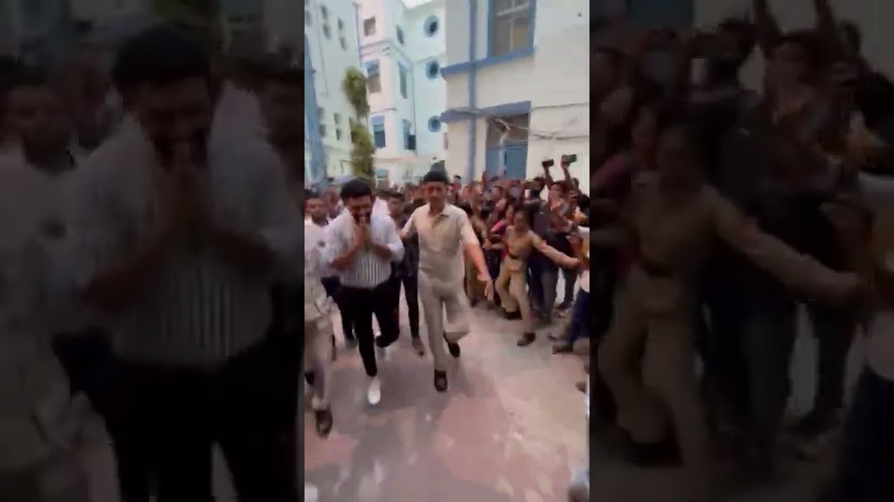 Overwhelming reception to team #KacherManush at Surendranath College.