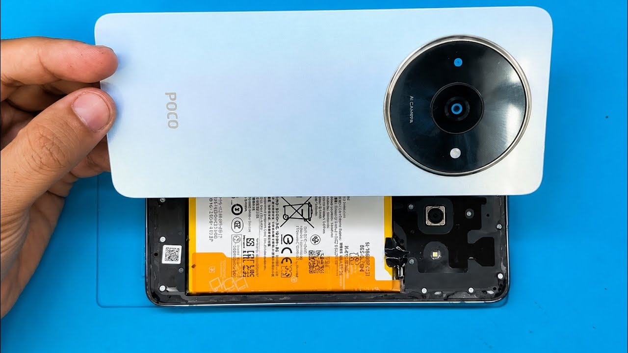 Открытие задней панели Poco C61 | Как легко снять заднюю крышку Poco C61 | Hello Phones
